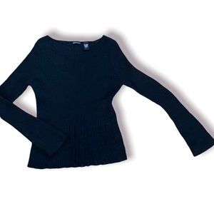 Women’s Large black light sweater. Great shape!